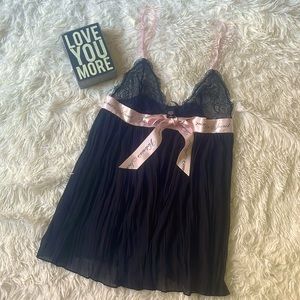 Victoria Secrets Size M